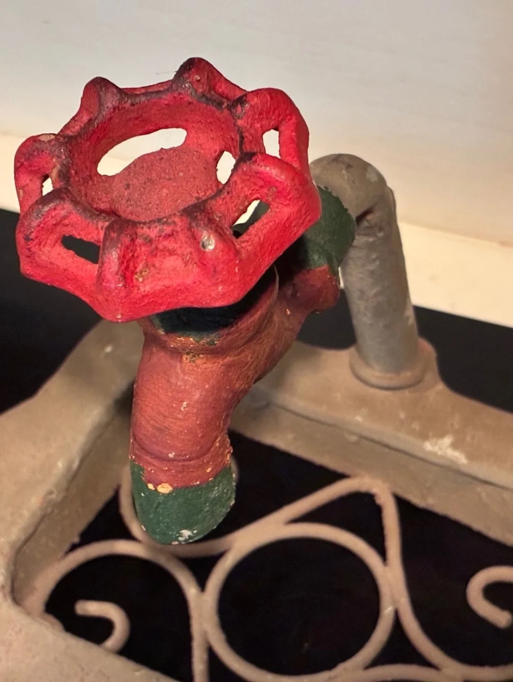 Vintage metal Garden spigot soap dish
